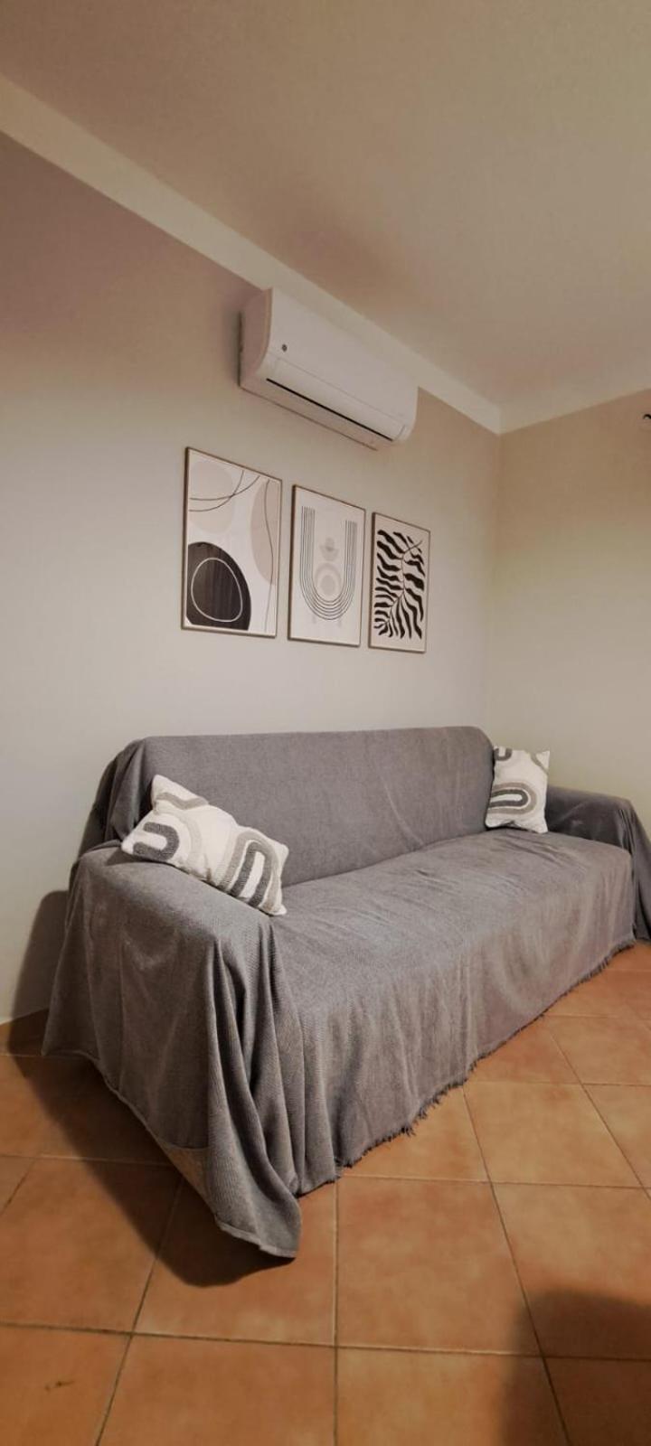 Nest House - Esclusivo Appartamento Marina Di Olbia- Mater Olbia - Beaches - Close To The Airport - Private Parking- Full Comforts - エクステリア 写真