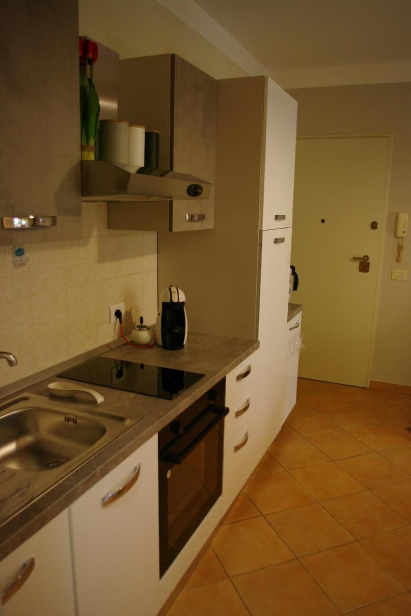 Nest House - Esclusivo Appartamento Marina Di Olbia- Mater Olbia - Beaches - Close To The Airport - Private Parking- Full Comforts - エクステリア 写真