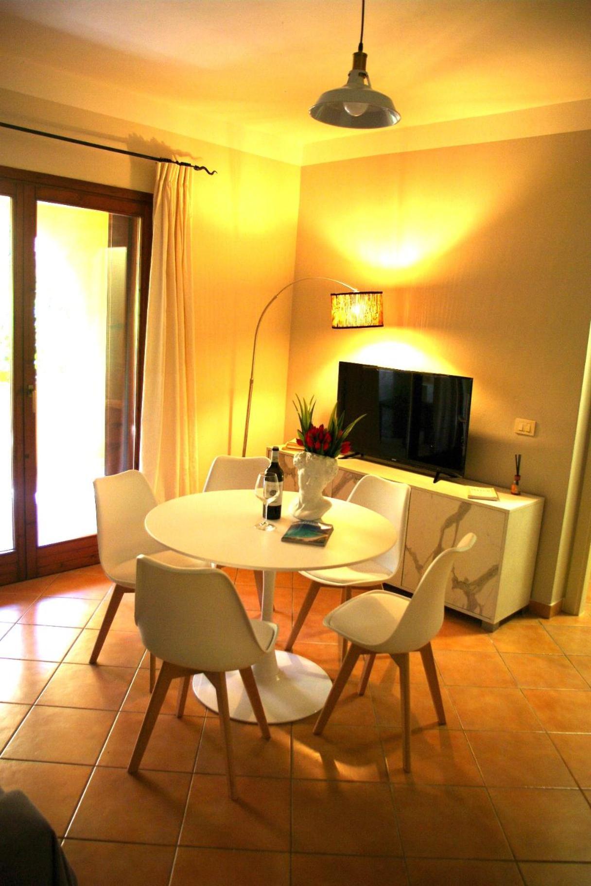 Nest House - Esclusivo Appartamento Marina Di Olbia- Mater Olbia - Beaches - Close To The Airport - Private Parking- Full Comforts - エクステリア 写真